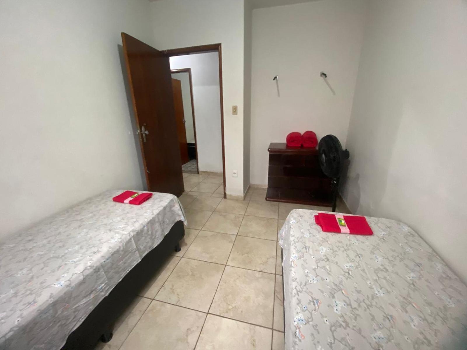 Casas De Temporadas - Hotel Recanto Do Sossego Uberlândia Cameră foto